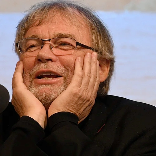 Yazar Resmi